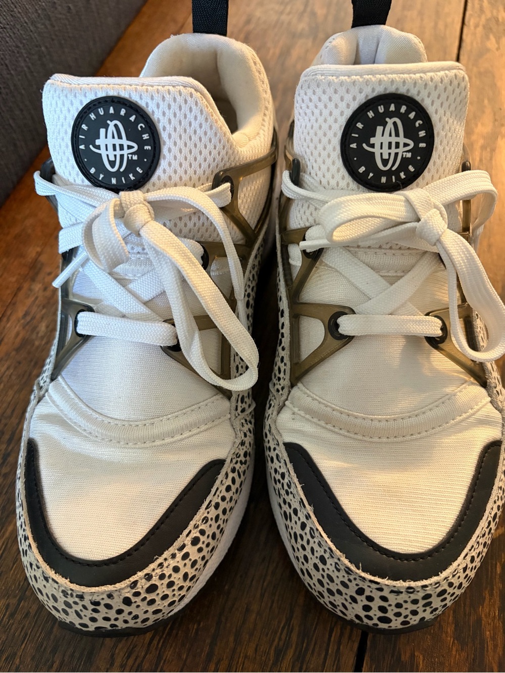 Nike Air Hurache Women’s White and Black Speckled Sneakers